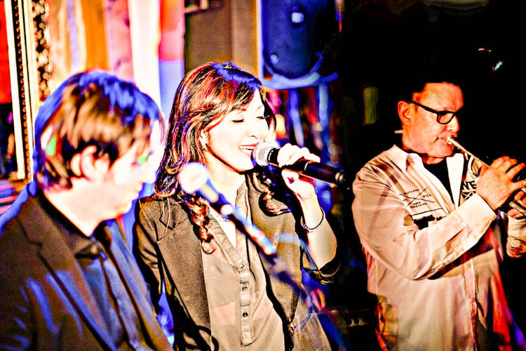 0505 ApriLuther TRIO 4 2